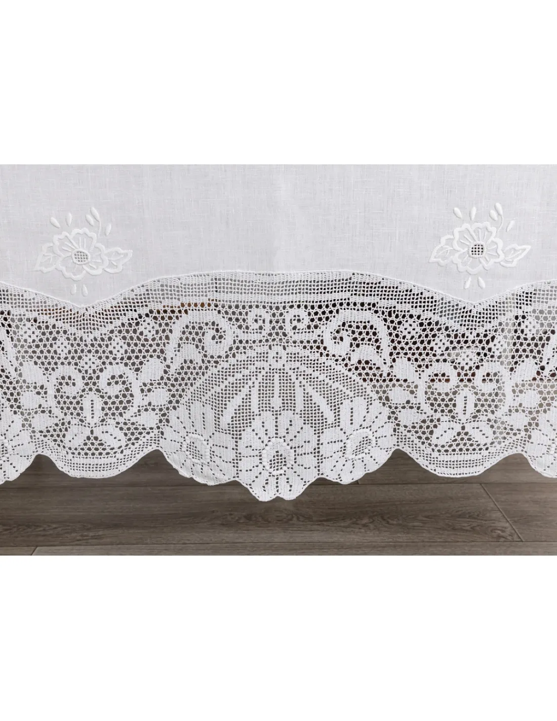 Portugal Natura 170x270 cm - Toalha de mesa de linho bordada C/ crochê a mão Sale