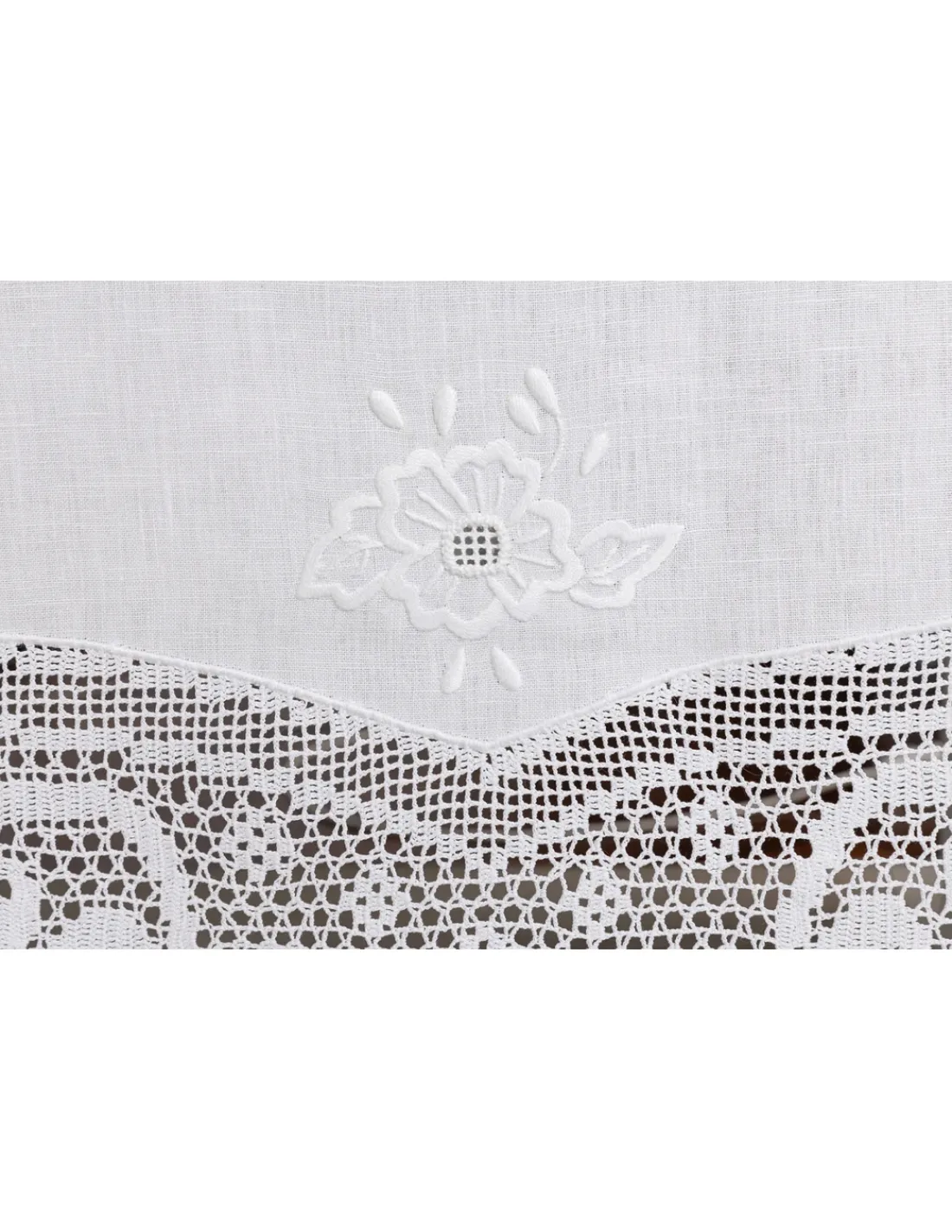 Portugal Natura 170x270 cm - Toalha de mesa de linho bordada C/ crochê a mão Sale