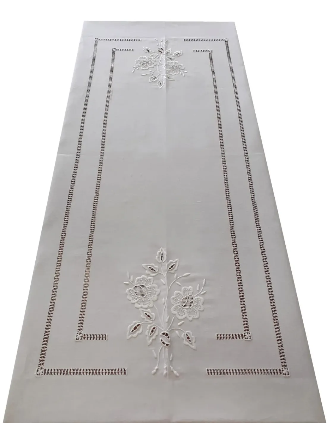 Portugal Natura 175x275 cm Toalha de mesa de linho bordada a mão - bordados da lixa - Toalha Creative Bouquet Outlet