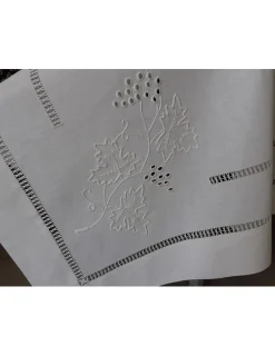 Portugal Natura 180x350 Toalha de mesa de linho bordada a mão - bordados da lixa Hot